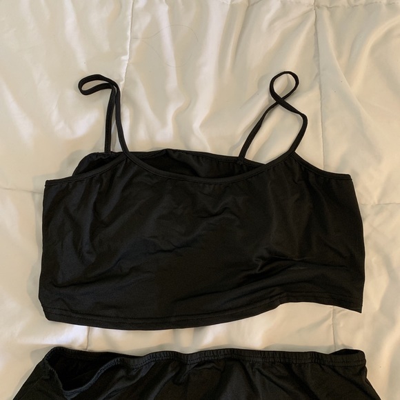 Matching set - Picture 2 of 3